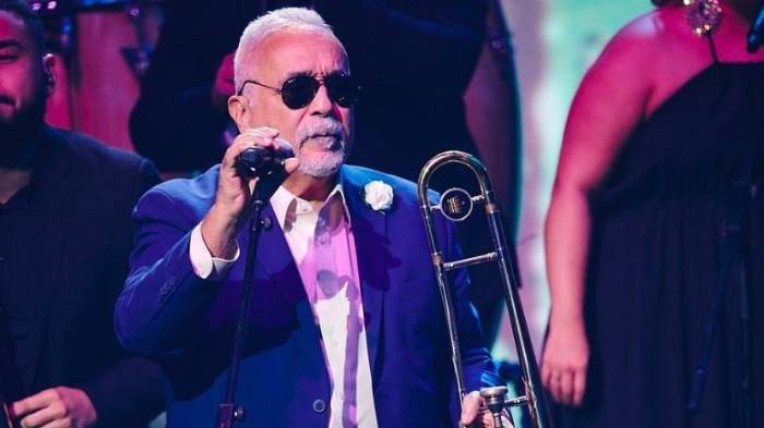 Willie Colón abrió los Premios Juventud 2025 en Panamá con ‘La Murga de Panamá’, poniendo ritmo y folclor desde el primer instante.