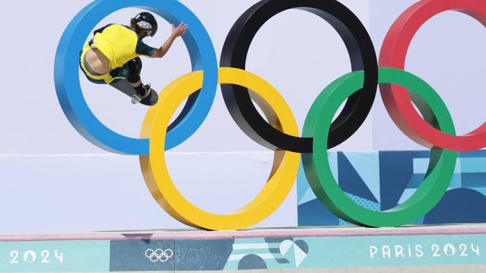 El australiano Palmer Keegan en la pista de La Concordia en París. EFE/EPA/MOHAMMED BADRA