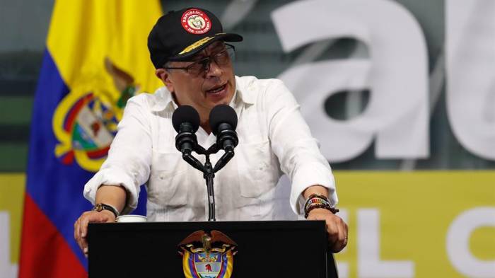 Critican a Gustavo Petro por visita a Panamá