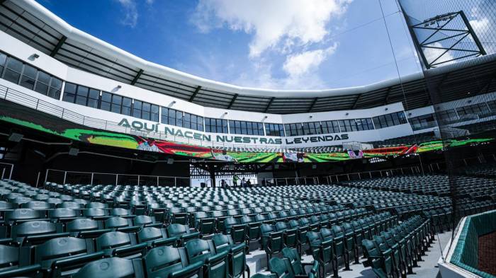 Inauguran estadio de béisbol Mariano Rivera en La Chorrera