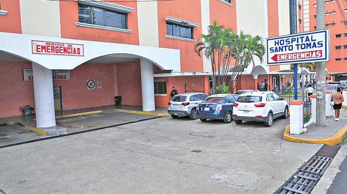 El Hospital Santo Tomás no ha aclarado la muerte de la extranjera.