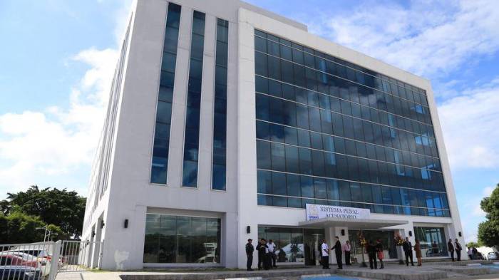 Tribunal revoca medidas leves y ordena detención provisional por amenazas en redes sociales