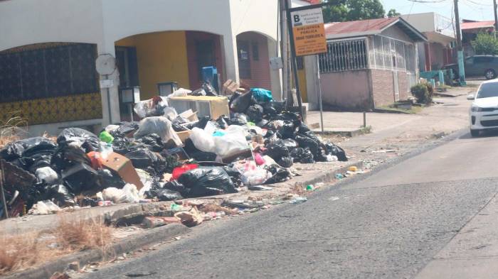 ¡Qué pasó, Irma! San Miguelito sigue hundido en basura