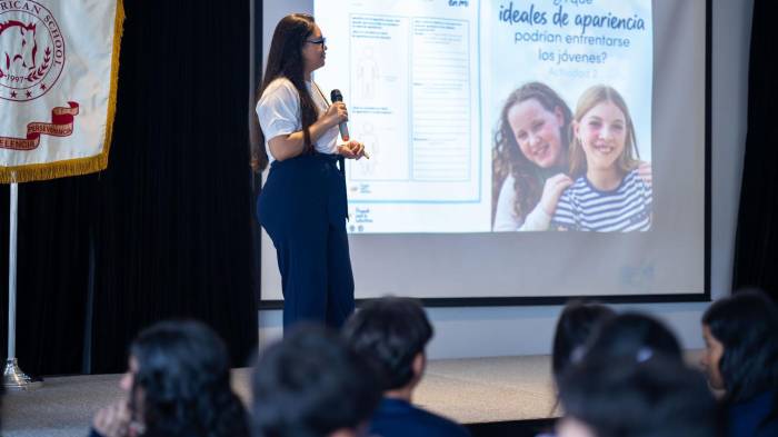 Las sesiones contaron con la participación de psicólogas y reconocidas creadoras de contenido locales.