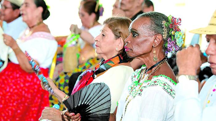 El MIDES impulsa políticas públicas para garantizar una vejez digna, activa y libre de discriminación.