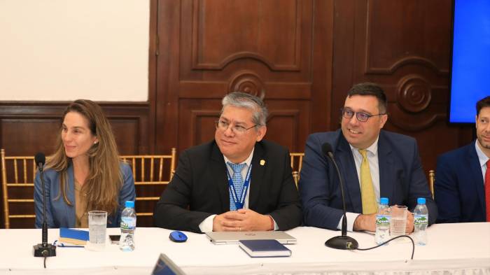 Realizan primera reunión del Plan Maestro para el tren David-Panamá