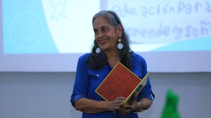 Los niños y niñas pintan sus derechos