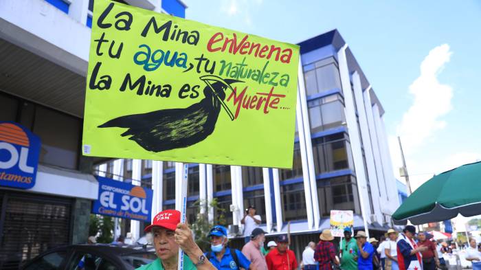 Panameños presionan al Gobierno en el Día del Trabajador