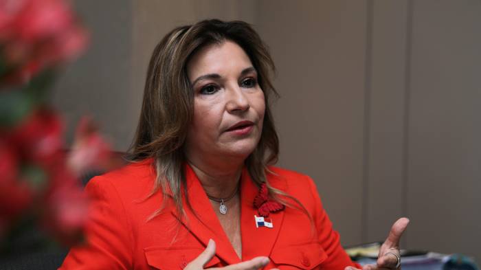 Despacho de la Primera Dama impacta en la calidad de vida de la población necesitada