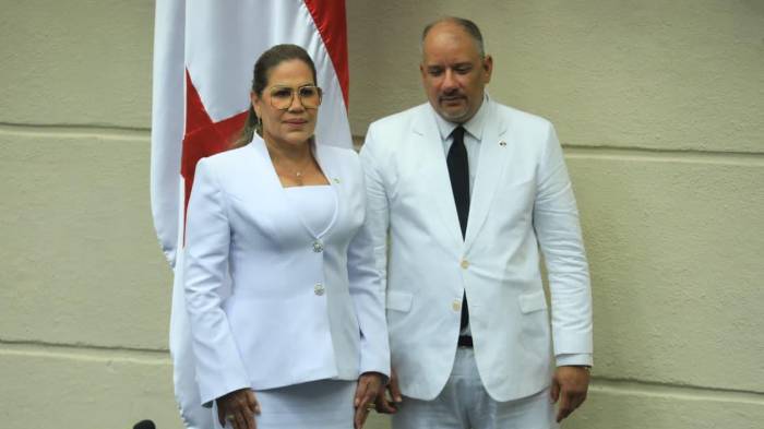 Shirley Castañedas gana la presidencia de la Asamblea