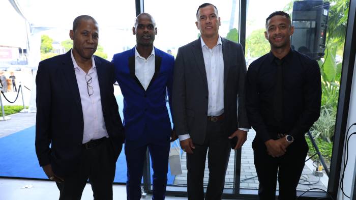 Los ex seleccionados nacionales José ‘Chepe’ Ardines, Adolfo Machado, Blas Pérez y Gabriel Torres formaron parte del recorrido.