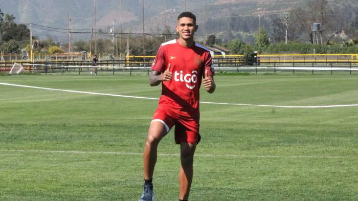 Joseph Jone busca su lugar en la selección.