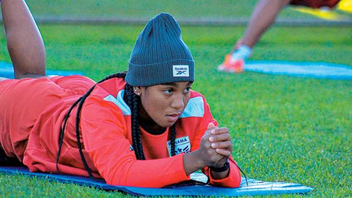 Selección femenina ya entrena en Australia