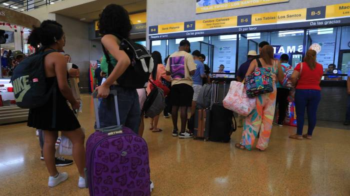 Panameños empiezan a trasladarse al interior