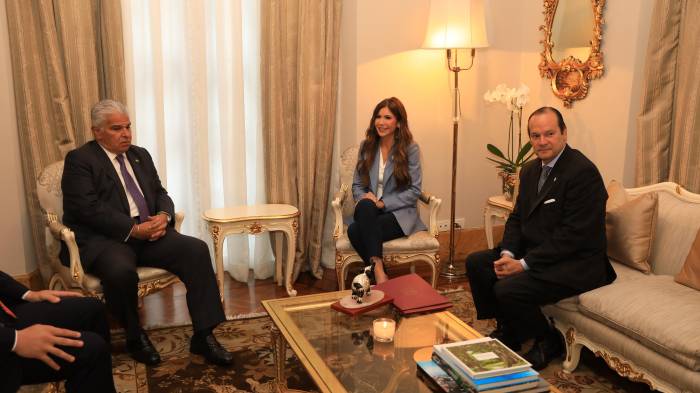 La secretaria de Seguridad Nacional de EE.UU. llega a Panamá