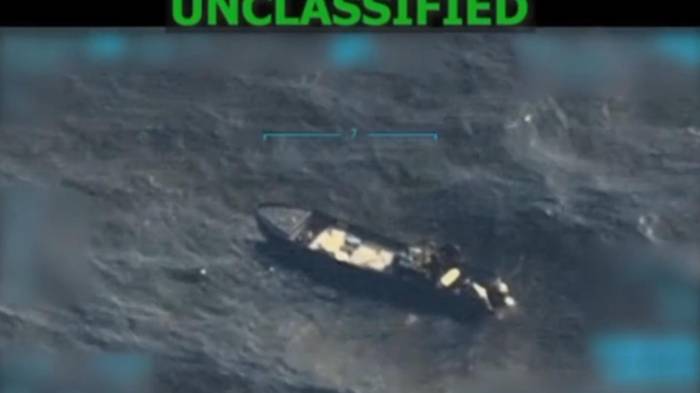 Captura de video tomado de la red social Truth Social de la cuenta @realDonaldTrump del presidente de Estados Unidos, Donald Trump, donde se ve una embarcación en el mar Caribe.