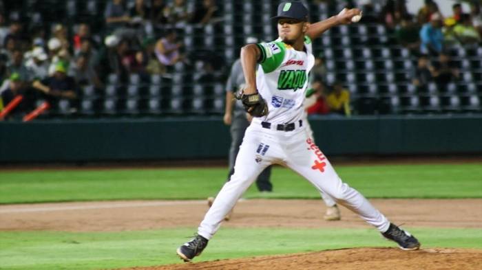 Joshua Martínez abridor de Oeste.