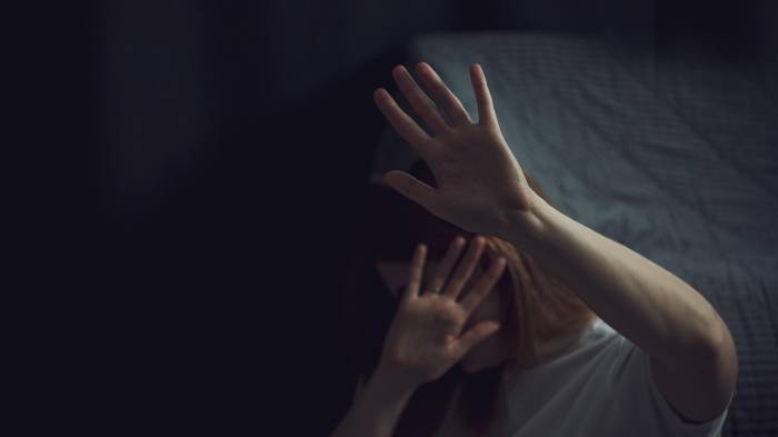 Las autoridades reiteran la importancia de denunciar estos casos para garantizar la seguridad de las personas afectadas.