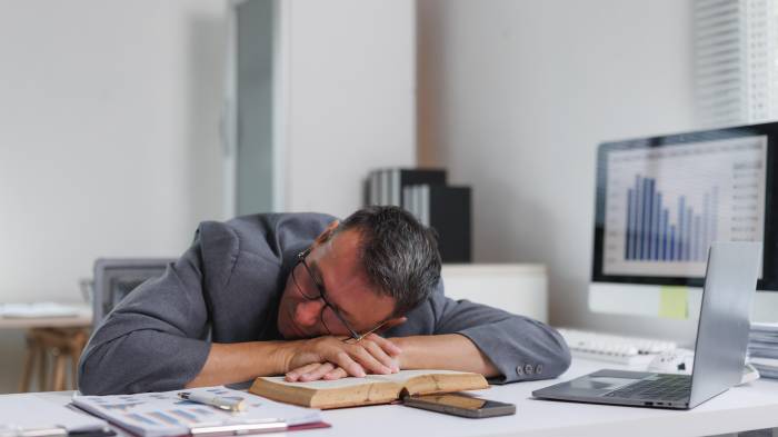 El síndrome de desgaste profesional afecta al 79 % de los trabajadores en Panamá.