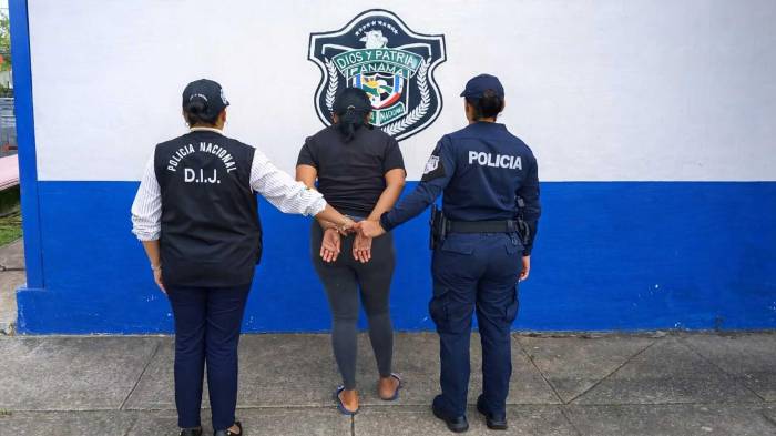 La imputada permanecerá detenida mientras avanzan las investigaciones.