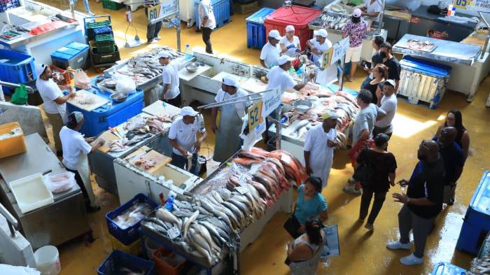 El consumo de mariscos durante la Cuaresma, especialmente los viernes, se mantiene como una alternativa a la carne roja.