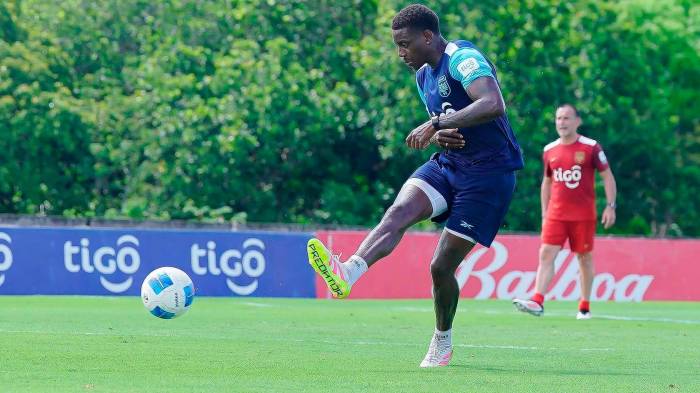 José Córdoba del Norwich de Inglaterra.