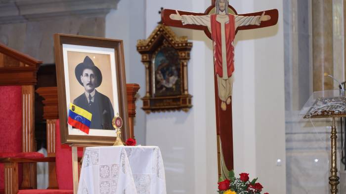 El mensaje del Evangelio según san Lucas inspiró el llamado del arzobispo a la humildad y la conversión interior.