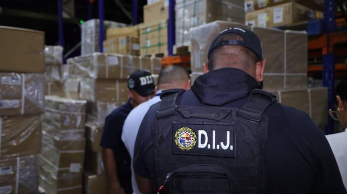 Armas de guerra llegan camufladas a Panamá