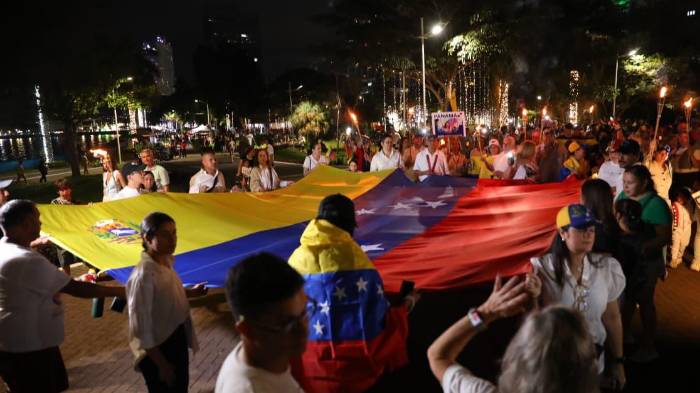 Este año, la marcha se realizó en honor a la líder democrática venezolana y ganadora del Premio Nobel de la Paz, María Corina Machado.