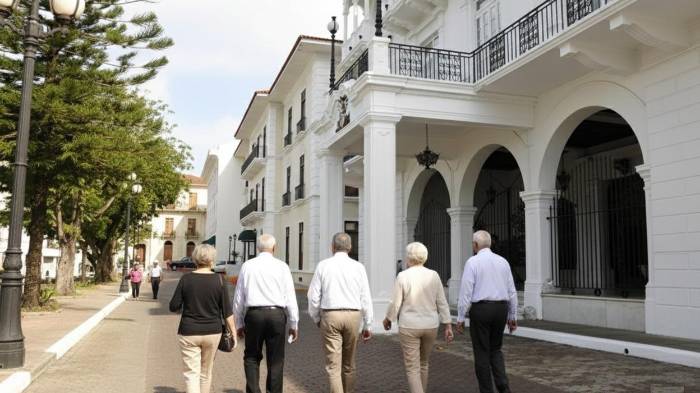 Representantes el Movimiento Unidos por los Jubilados (Mundos) c participaron en una reunión en la Presidencia de la República.