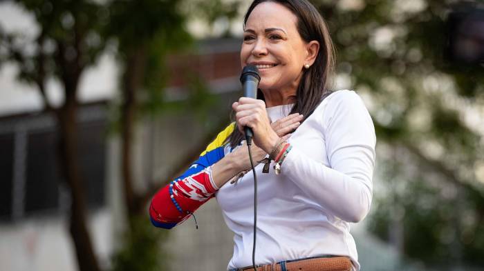 Fotografía de archivo fechada el 09 de enero de 2025 de la líder opositora María Corina Machado, durante un acto de campaña en Caracas (Venezuela).