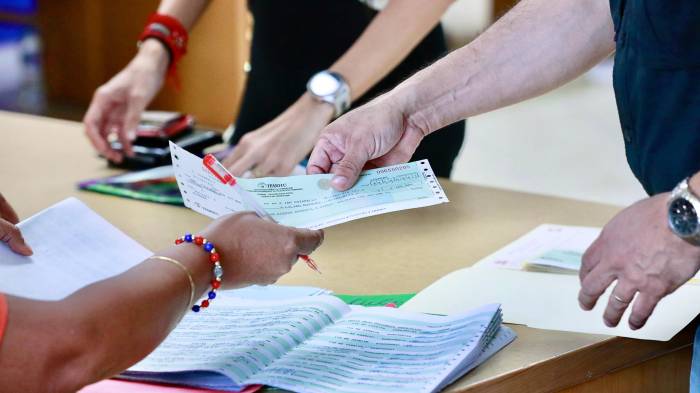 Miles de becas, pocos empleos: IFARHU cambia la ruta