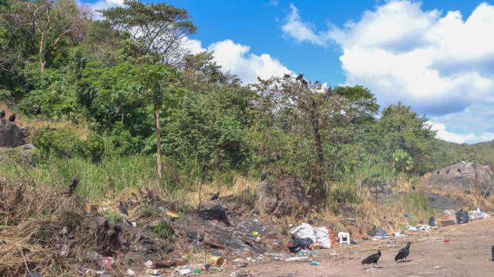 Este vertedero opera a cielo abierto.