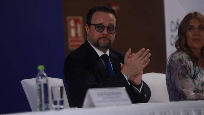 El ministro de Comercio e Industrias, Julio Moltó.