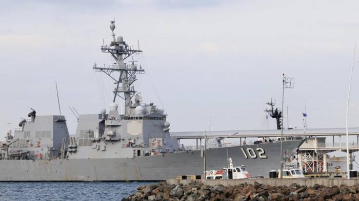 El buque destructor USS Sampson, del Ejército de EE.UU., regresó a Panamá.