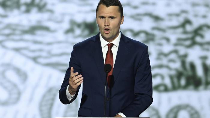 Kirk tuvo una gran influencia en la política estadounidense y contribuyó al aumento del apoyo a Trump entre los votantes más jóvenes.