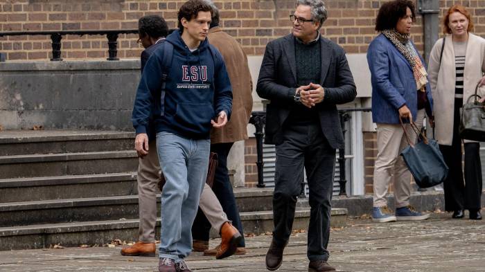 Tom Holland vuelve a ponerse el traje del Hombre Araña en su cuarta película como protagonista de la exitosa saga.