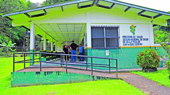 El Puesto de Salud de San Miguel Centro tiene 45 años prestando primeros auxilios y ofreciendo servicios básicos.
