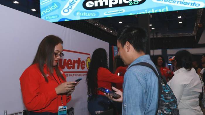 Cada empleador cuenta con un número de stand asignado.