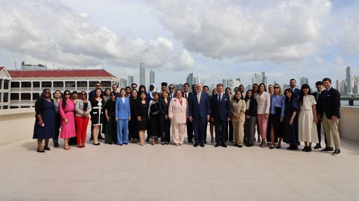 Lanzan desde Panamá la red mundial de jóvenes demócratas