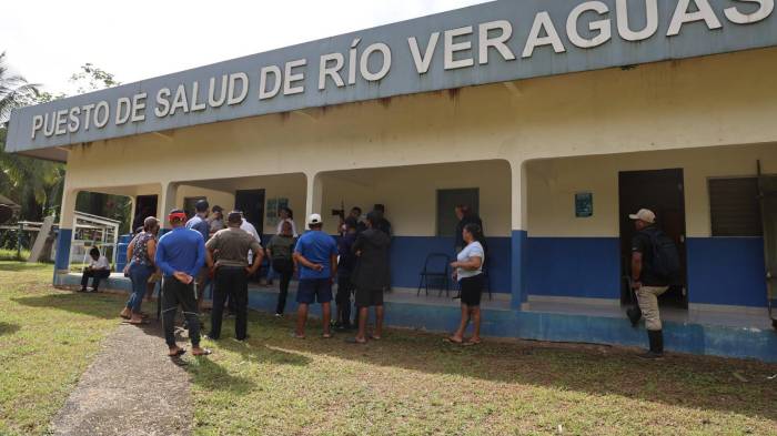 Río Veraguas recibe ayuda para levantar viviendas
