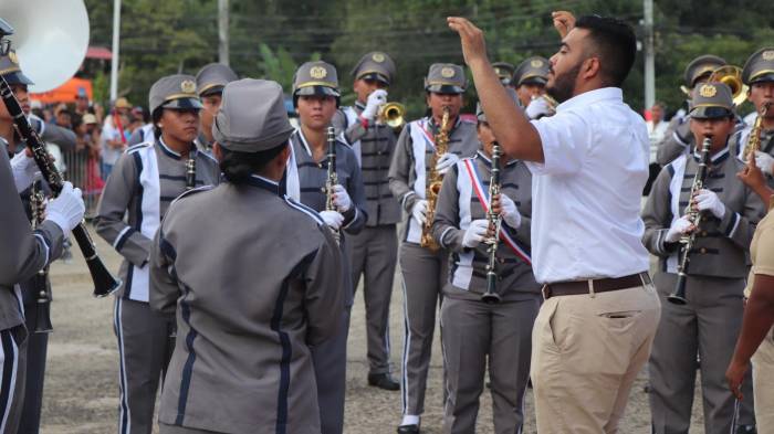 20 delegaciones se presentaron.