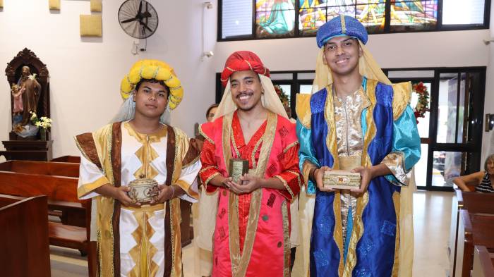 La representación de los tres reyes mayos