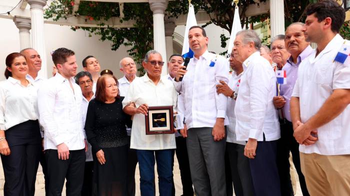 Panamá rinde homenaje a la memoria de los mártires