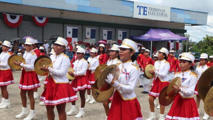 Bandas vinieron desde lejos a presentarse.