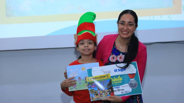 Los niños y niñas pintan sus derechos