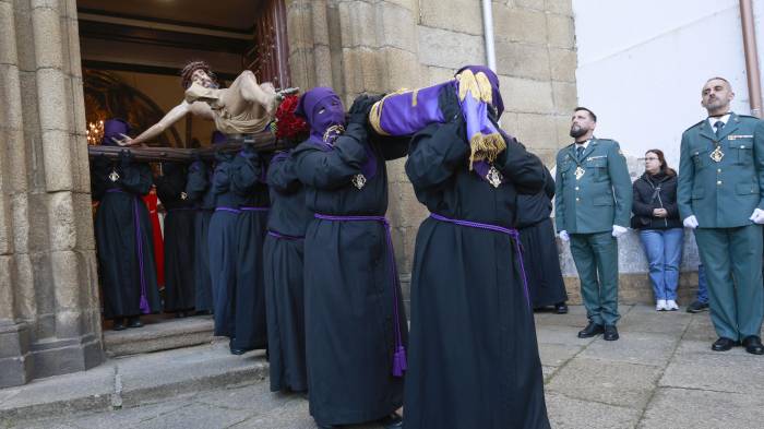 España. Procesión del Santísimo Cristo de la Buena Muerte, uno de los actos centrales del Martes Santo en la Semana Santa de Ferrol, organizada por la Cofradía de la Soledad.