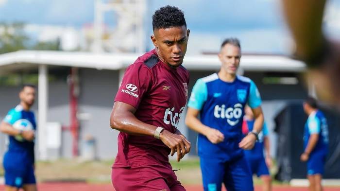 Édgar Yoel Bárcenas durante el entrenamiento.