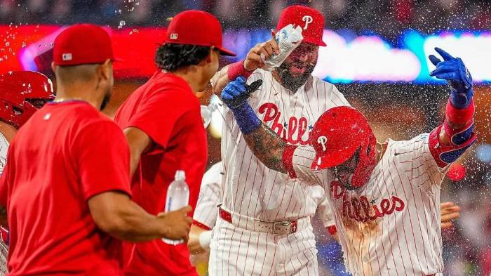 Edmundo Sosa de los Filis de Filadelfia.