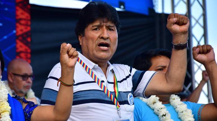 El expresidente de Bolivia Evo Morales participa en un evento con sus seguidores y delegaciones del Runasur este domingo, en Ivirgarzama (Bolivia).